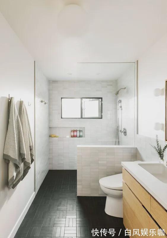 卫生间|卫生间但凡不是小到可怜,能砌半墙就砌半墙,图的就是5个好处