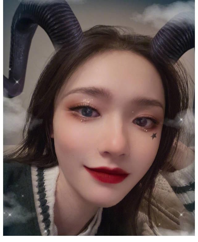 林允cos沉睡魔咒女巫