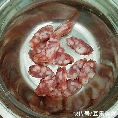 莴笋炒腊肠|大厨教我的莴笋炒腊肠的做法，果然好吃到没朋友