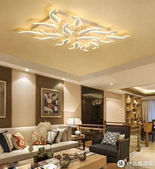 吸顶灯|住范儿选购指南 篇五:花了5万块做无主灯,结果还不如隔壁500块!吸顶灯要这么选!