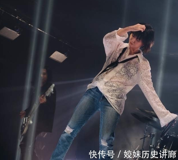 開普勒|“冷門歌手”斯蒂芬妮演唱會《不要太冷》打造夏天最浪漫的相遇