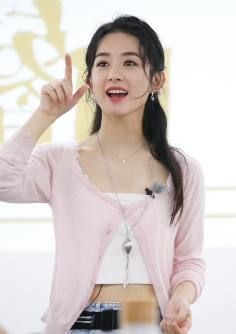 冯绍峰|赵丽颖与黄晓明互怼,却因冯绍峰败下阵来,表情暴露了一切