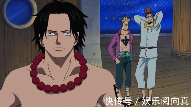 白胡子|海贼王四皇对挑战者的对待方式,凯多暴力招揽,红发削人手臂