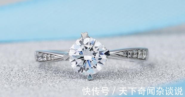 戒指 什么是情侣戒指一对多少钱哪些场合送情侣戒指合适!