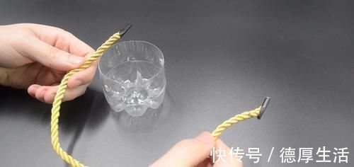塑料瓶上穿一根绳子真厉害,这个用途懂的人还不多,早知道早受益