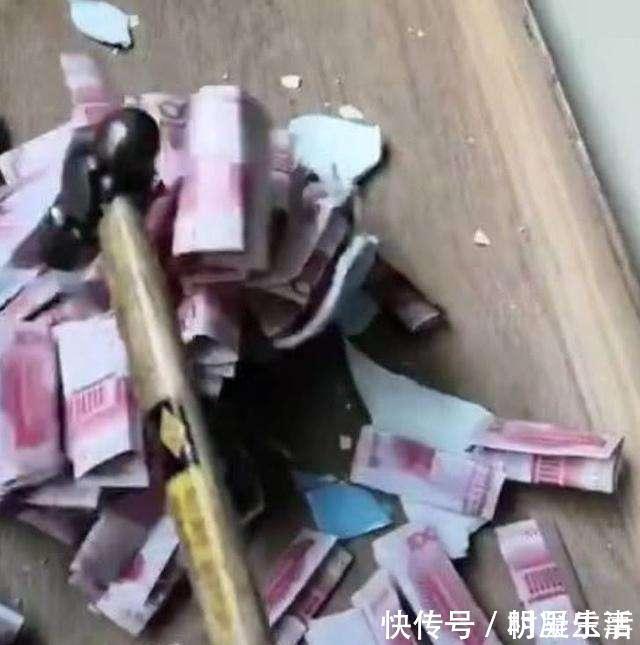 父母|妈妈每天给孩子5元零花钱,2个月后存钱罐竟有5万元,令宝妈不解