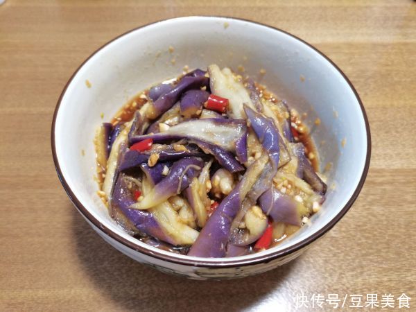 鲜掉眉毛的美味家常菜凉菜 凉拌茄子