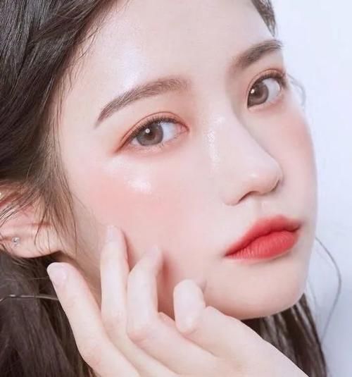 春夏换季易敏别怕，几招就让肌肤平稳入夏！