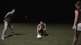 |搞笑GIF段子:你这样伤害我,你可要为我的下半生负责啊!