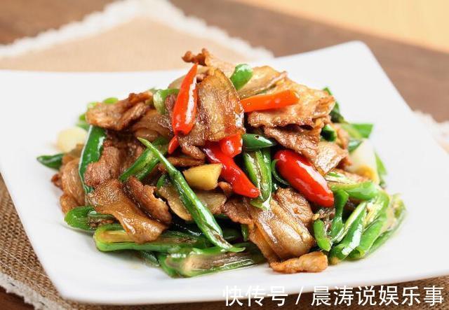 青椒炒猪肚|不用下馆子，6道接待朋友的硬菜做法，好吃到舔盘