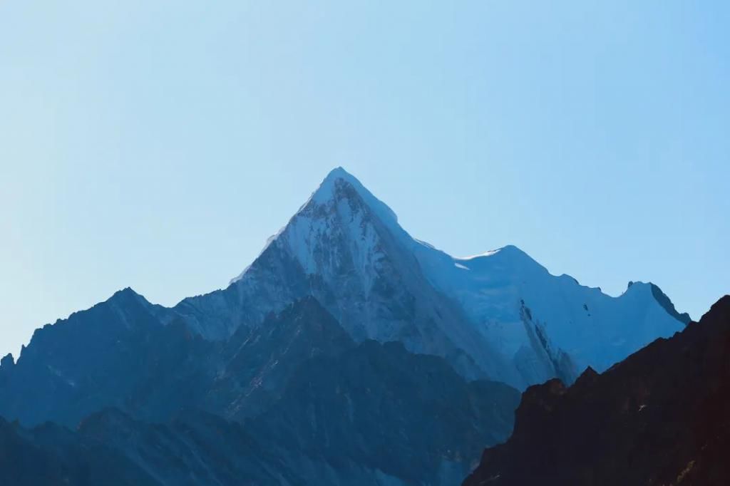 高原|高原有毒，你会上瘾！勇闯稻城亚丁，人生第一次看到雪山......