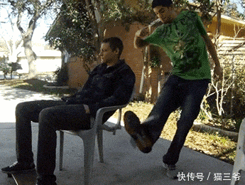 哥们|GIF: 黑哥们你是来砸场子的吧