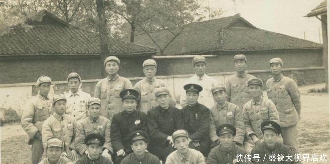 无缘|他解放时是军政治部主任,生活作风出问题,无缘将星,调离军队