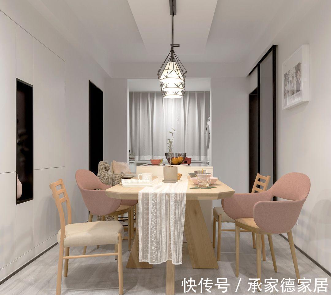 卫生生|用隐形门连接客厅，整合家居空间，让回家变成一件有意义的事