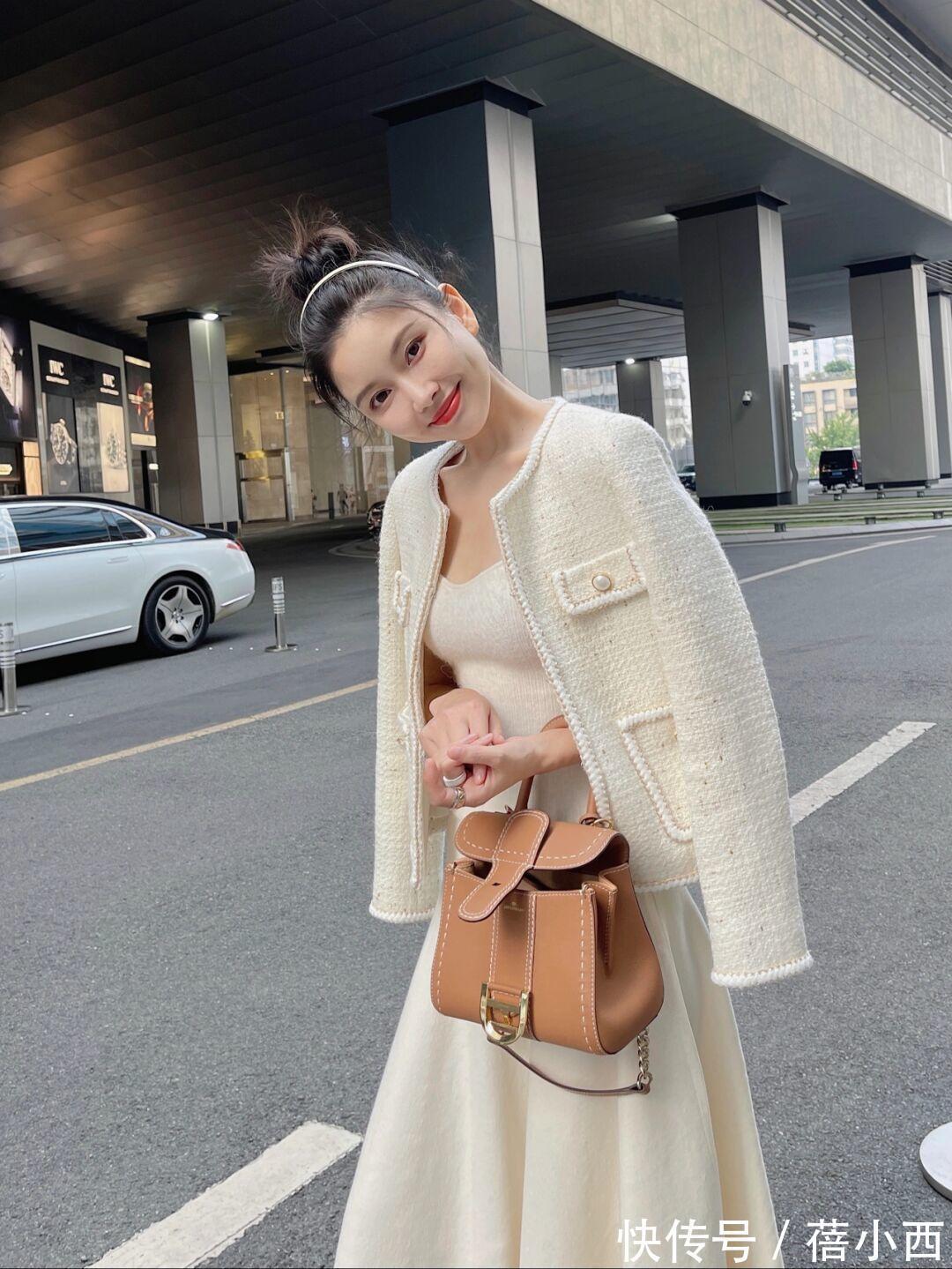 时髦 2022“小香风外套”首选这5色,洋气又时髦,保证让你气质翻一番