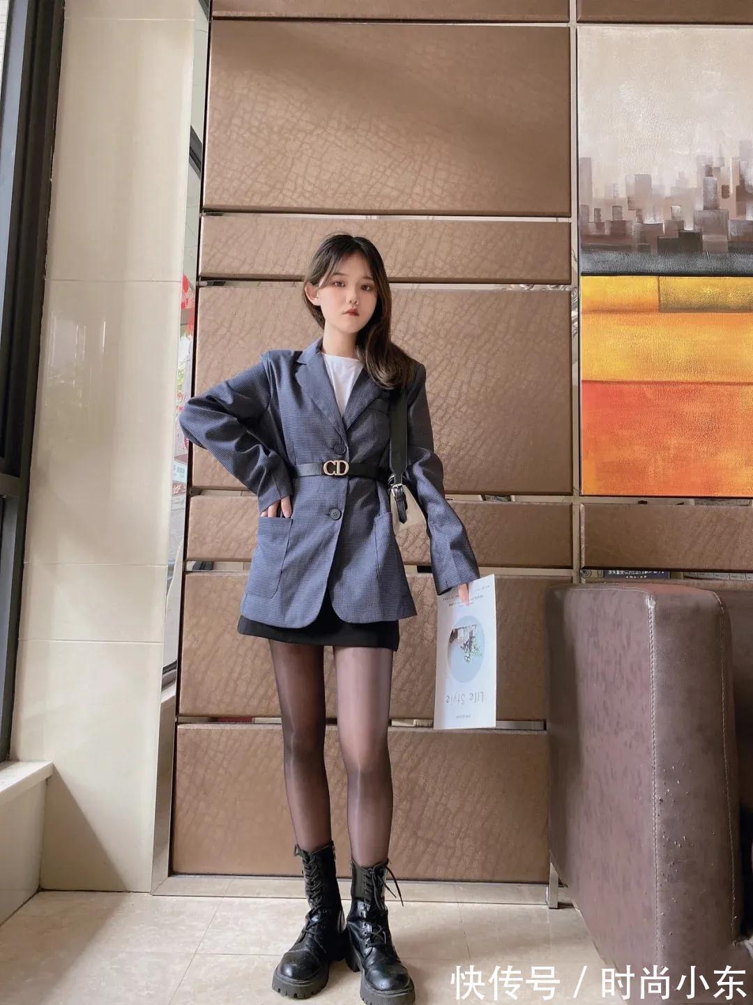 装扮","m":"e6fcb89b25e24a09ae2db1e6ff6a4ee726d3fa8","nlabel":"stat_3162570250:zm.news.so.com:5Y2K54Of55Sf5rS7,pageType_zmt,glevel_3","ntag":"tfashion;sfashion_时尚;kfashion_1:美的;kfashion_1:打底裤;cfashion_S:5:2272:气质:紧