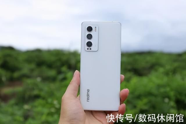 像素|realme gt neo2和realme gt 大师探索版如何选择好?