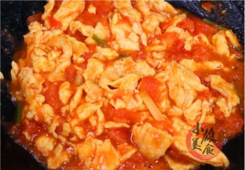 年薪38万大厨做的“西红柿炒鸡蛋”，操作手法太牛了，顺序是关键