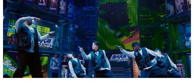 oldschool|“一波王炸”高難度齊舞，劉憲華戰隊輕松碾壓，王一博清醒又真誠