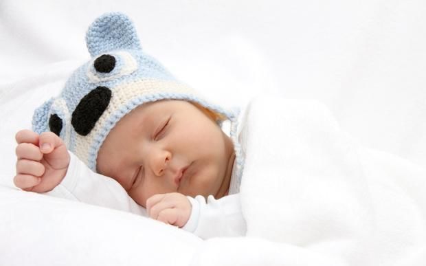 睡眠质量|宝宝很晚都不困,总在半夜起来玩?可能是父母忽略了“隐藏睡眠”