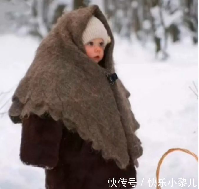 宝宝|网友晒冬天里的俄罗斯小朋友,个个可爱似套娃,宛若画中走出