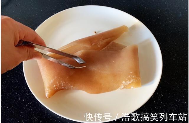 养颜|吃它堪比阿胶，却比阿胶便宜几十倍，补血养颜，可惜很多人都扔了