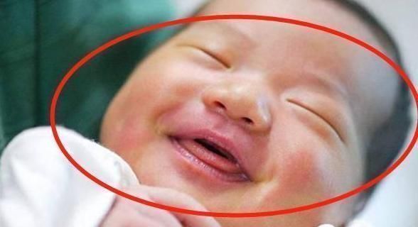 宝宝|宝宝出生后笑得可爱,医生却扇一巴掌,妈妈得知原因后急忙道谢
