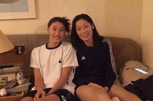 打球|曾经亚洲女排第一人,朱婷的偶像,现34岁加盟上海,年薪400万