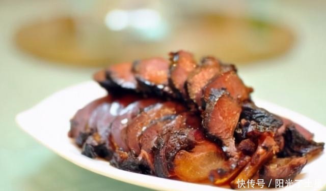  比熏|比熏腊肉更加美味的是酱油肉，只需要2步就可以完成，方便快捷