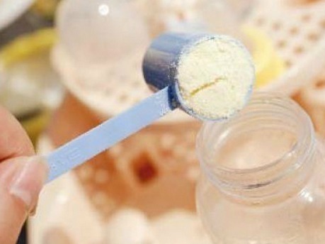 奶瓶|混合喂养=母乳+奶粉,顿顿混着喂混合喂养宝妈要知道的6件事