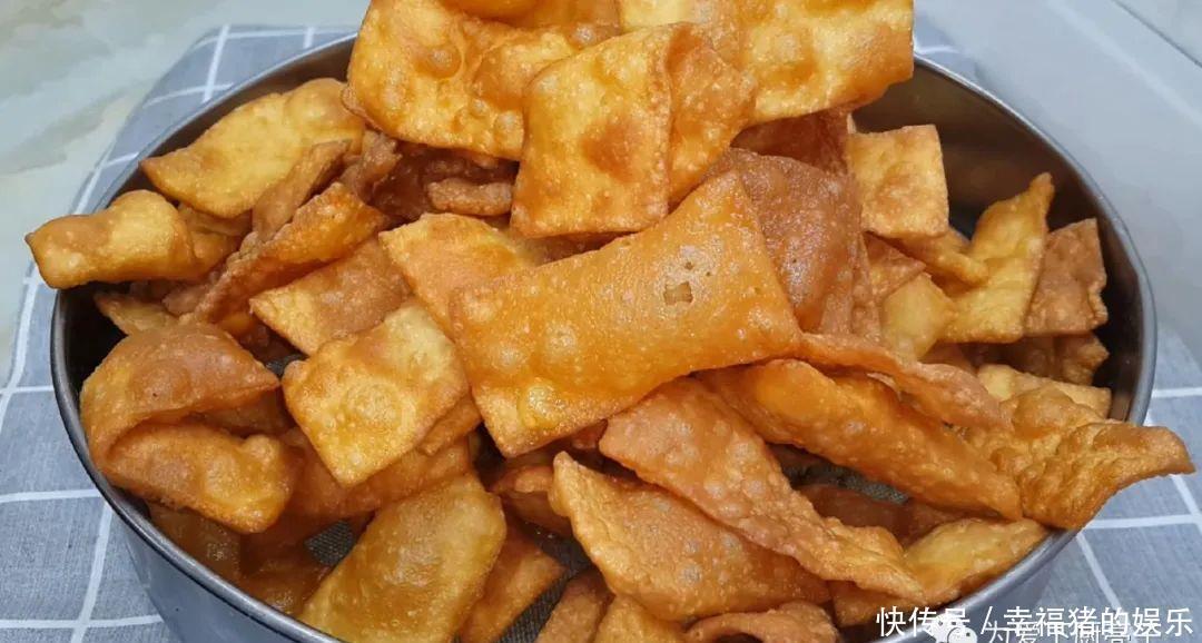 面粉别炸油条了，锅里炸一炸，做出特色小零食，比薯片麻花还好吃