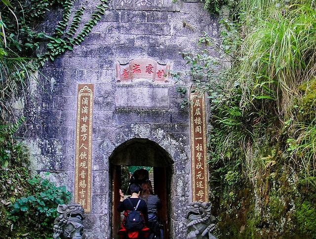 寺庙|中国“坚强寺”，靠1柱支撑875年，不打1钉不盖1瓦日本学者模仿称奇！