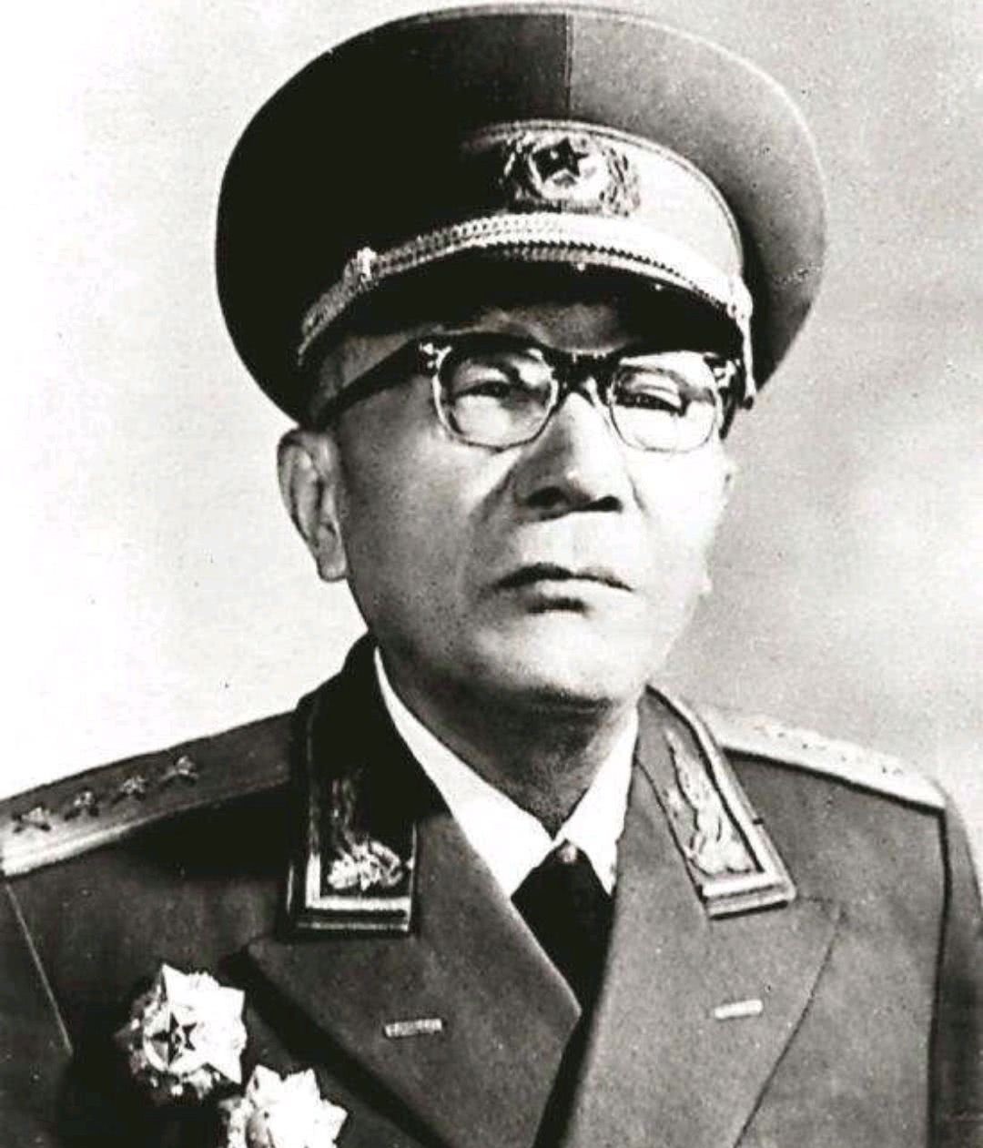 黄克诚|新四军第三师3万多人，开赴东北后，都改编成了什么部队？