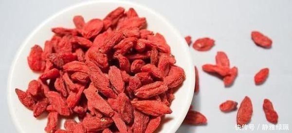 当归|黄芪加一物,坚持泡水喝,气血足了,皮肤好了,肝肾也慢慢强大了