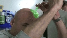 |搞笑GIF:有这么一群伴娘,吓得我都不敢结婚了