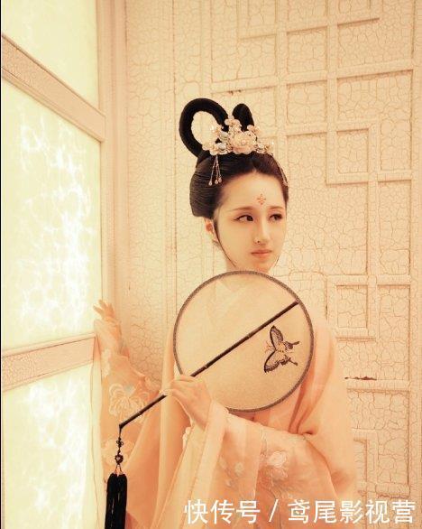 柔美|20岁师大汉服女神气质柔美哀婉,长相神似陈晓旭,拍林黛玉写真真假难辨