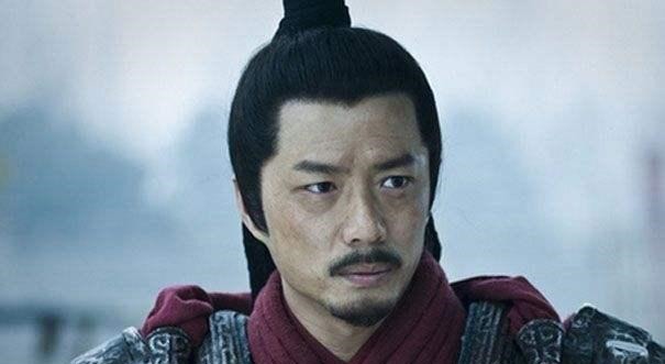 处死|韩信被吕后处死，挚友萧何看着他的尸体说了四个字，被人唾骂至今