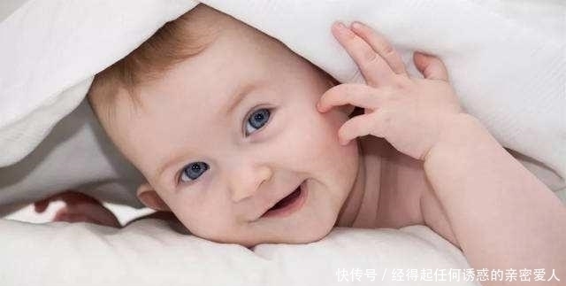 10月龄|一岁内宝宝智力发育表有以下表现,往往暗示你家娃多半是小学霸