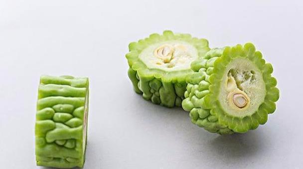 苦瓜籽|苦瓜是长寿瓜,坚持吃的人不易出现5种疾病,但两类人却并不适宜