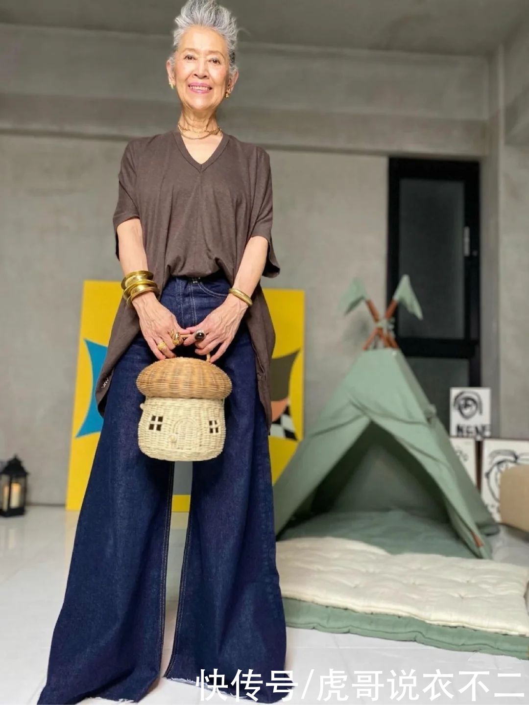 年纪|上了年纪的女人，学日本奶奶这样穿，“不露腿”也比小姑娘更抢眼