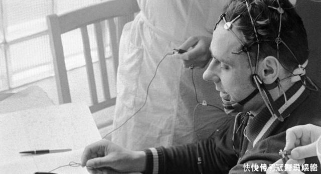 牺牲 第一位牺牲的宇航员,升空前就知道自己回不来,最后成了一块焦炭