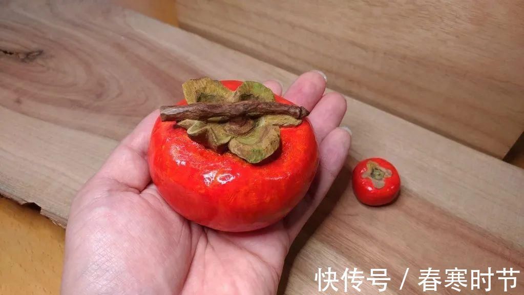 美食!他用木头雕刻超逼真美食,虽不能吃,可比真的食物值钱多了