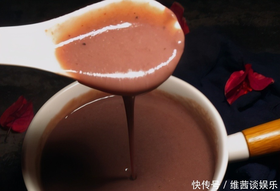 女人|春天,女人多吃红豆,学会这个养生做法,每天喝一杯,好处多多