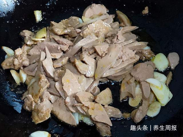肝细胞|家里有肝不好的人,4种食物请早点扔掉,少吃即养肝,肝脏很轻松