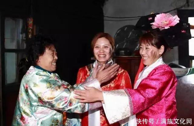 满族元宵节中的打画墨习俗