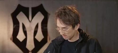 林志炫|《哥哥》二公，林志炫不小心“摔”进前4，他却拿到了“烦人卡”