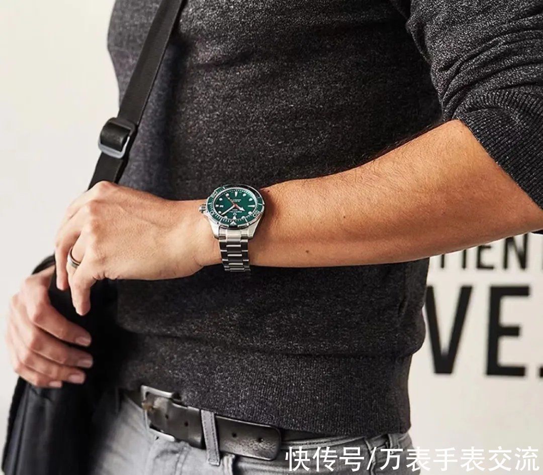 潜水#万元买不到水鬼?回头看这5款潜水表,有颜又霸气