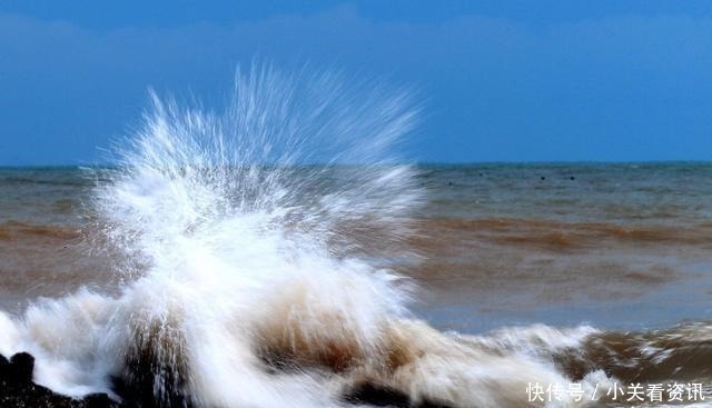 |沙雕动画，搞笑：不想去上厕所拉在塑料袋里！结果