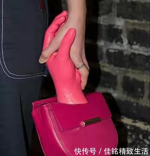 设计$22个奇葩设计,荡秋千式马桶,上厕所也要技术!