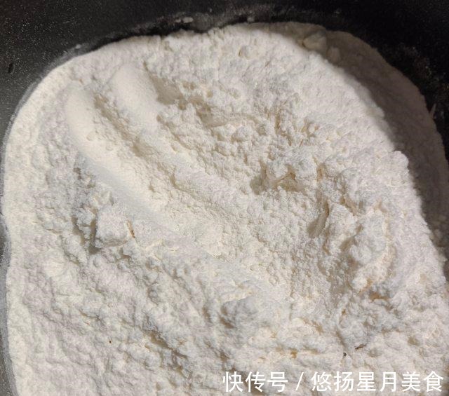 肉馅|大肉包子，暄软鲜香，一口气吃了三个！